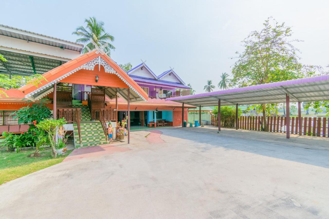 Oyo 712 Baandin Resort Phetchaburi Ngoại thất bức ảnh