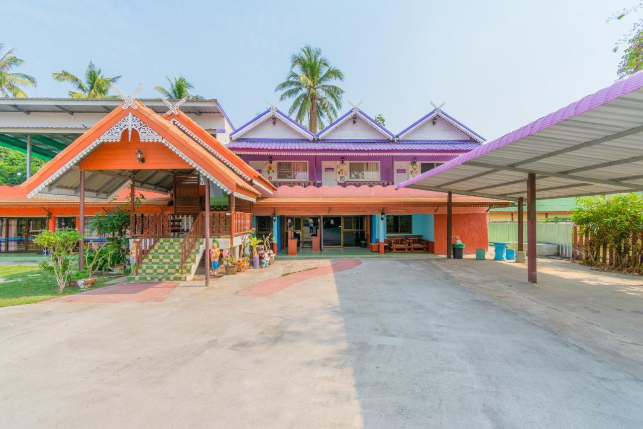 Oyo 712 Baandin Resort Phetchaburi Ngoại thất bức ảnh